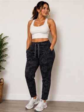 Lululemon Jogger Pants Size 10 Black Camo Drawstring Athletic Lounge Sweatpants